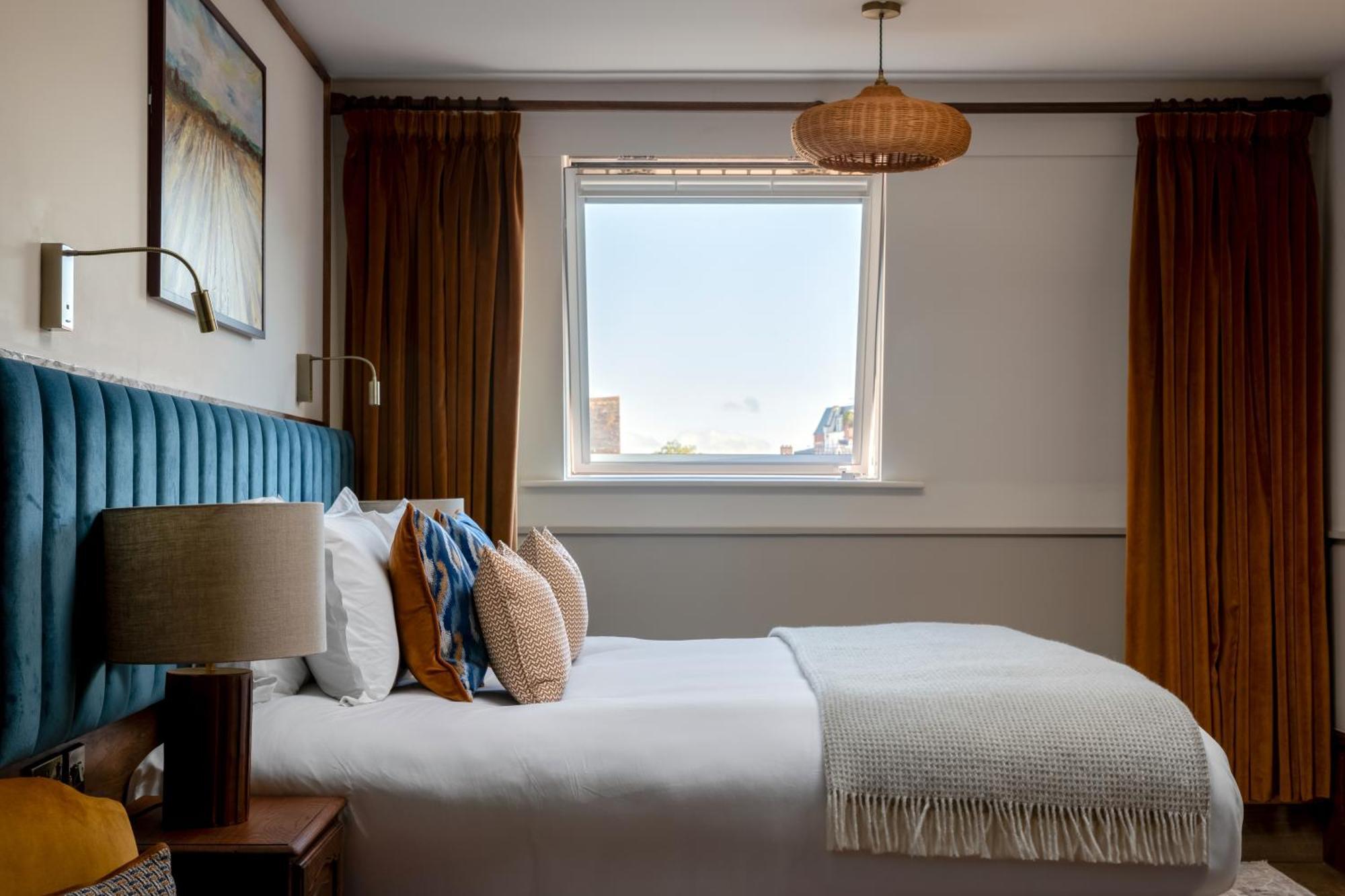 Hotel Teller'S Arms Farnham  Esterno foto